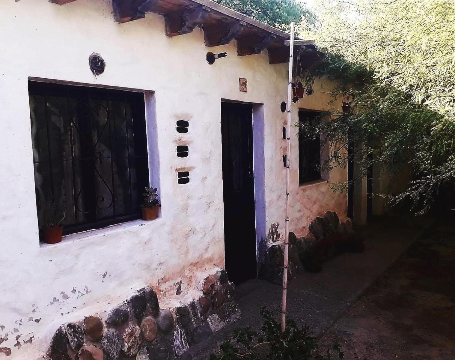 ホテル La Revuelta Amaichá del Valle エクステリア 写真