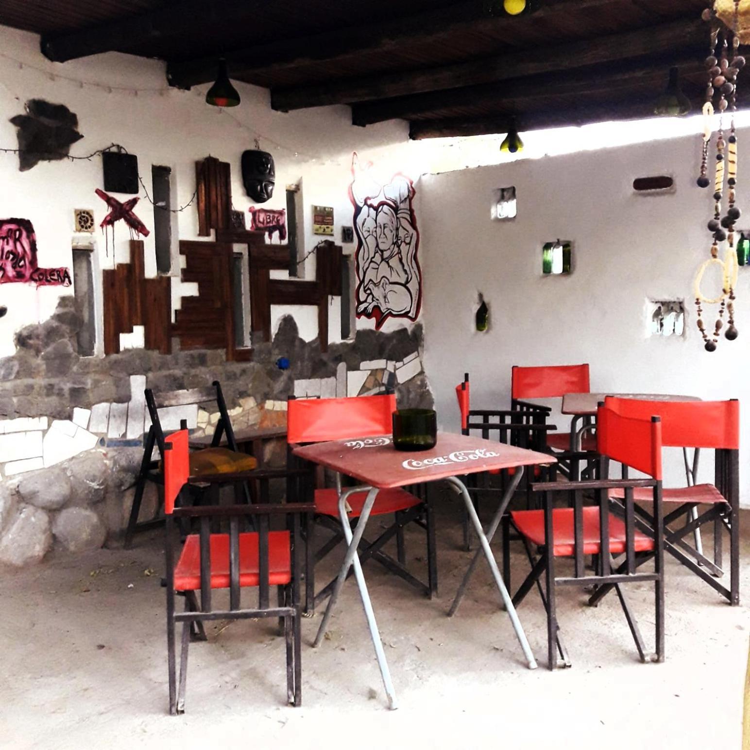 ホテル La Revuelta Amaichá del Valle エクステリア 写真